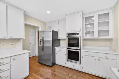 434 Henderson Road, Greenville, SC 29607 - Photo 9