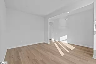 584 Cozy Blf Rd, Spartanburg, SC 29301 - Photo 3