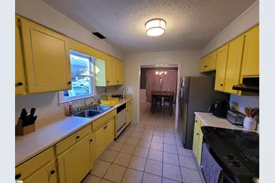 306 Timberwood Drive, Woodruff, SC 29388 - Photo 9