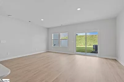 427 Blissful Court, Taylors, SC 29687 - Photo 5