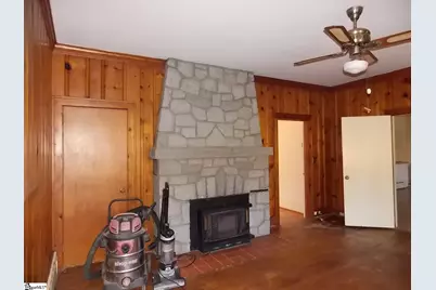 905 E Greenville Street, Anderson, SC 29621 - Photo 9