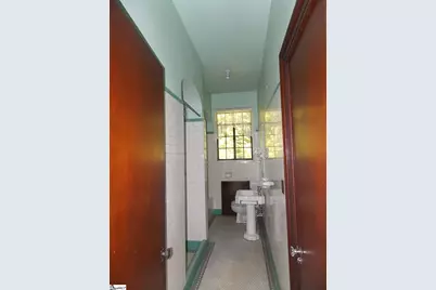 905B E Greenville Street, Anderson, SC 29621 - Photo 11