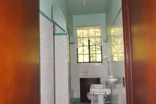 905B E Greenville St, Anderson, SC 29621 - Photo 11