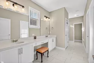 834 Grantwood Cir, Greer, SC 29651 - Photo 11