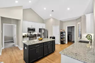 834 Grantwood Cir, Greer, SC 29651 - Photo 17