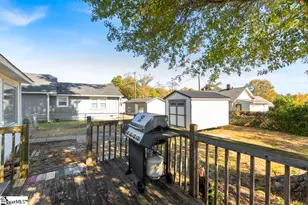 403 S Walnut St, Seneca, SC 29678 - Photo 11