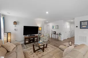 124 Highland Sta Dr, Clinton, SC 29325 - Photo 9