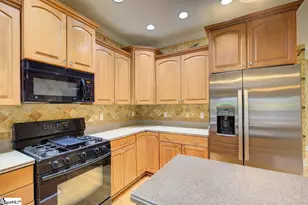 229 E Thistle Ln, Greenville, SC 29615 - Photo 9