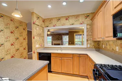 229 E Thistle Lane, Greenville, SC 29615 - Photo 3