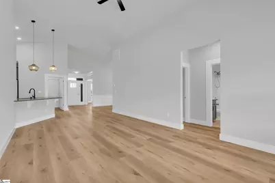 624 Lombard Drive, Boiling Springs, SC 29316 - Photo 5