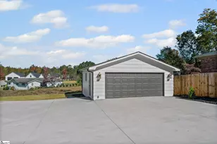 824 Cumberland Dr, Greer, SC 29651 - Photo 5