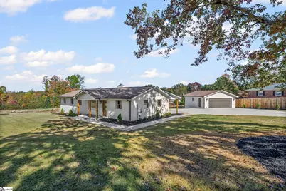 824 Cumberland Drive, Greer, SC 29651 - Photo 3