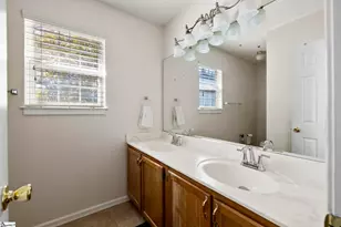 8 Shumagin Ct, Greenville, SC 29605 - Photo 17