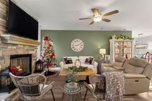 104 Landry Ln, Greenville, SC 29617 - Photo 5