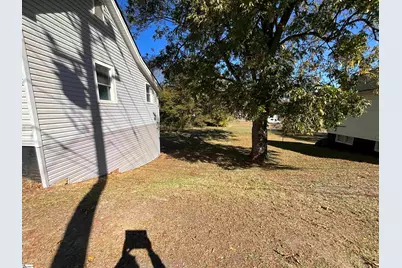 505 E Robinson Street, Gaffney, SC 29340 - Photo 23