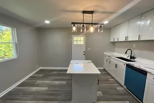 505 E Robinson St, Gaffney, SC 29340 - Photo 7