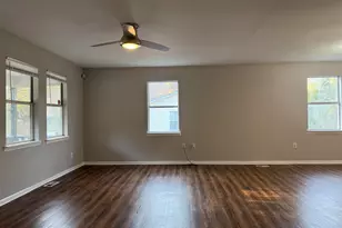 114 Celestial St, Spartanburg, SC 29306 - Photo 3