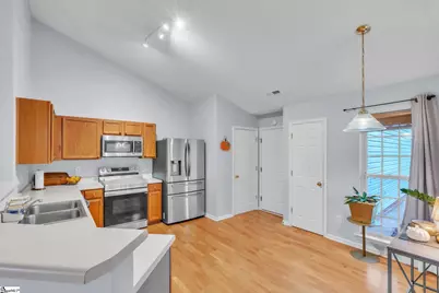 323 E Rustling Leaves Lane, Roebuck, SC 29376 - Photo 7