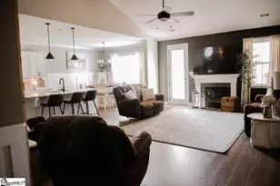 831 Orchard Valley Ln, Boiling Springs, SC 29316 - Photo 5