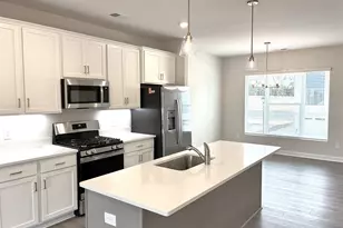 11 Pikewood Ln, Greenville, SC 29607 - Photo 5