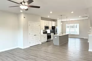 11 Pikewood Ln, Greenville, SC 29607 - Photo 7