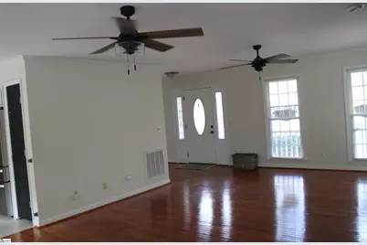 2311 Deerfield Way, Spartanburg, SC 29302 - Photo 11