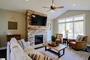 126 Ward Oak Ct, Greer, SC 29651 - Photo 3