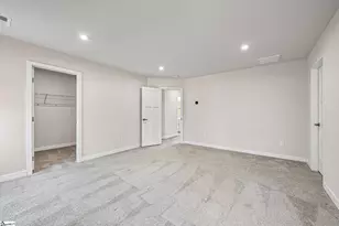 518 Martin Crk Dr, Simpsonville, SC 29680 - Photo 11