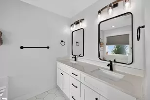 1001 White Oak Dr, Anderson, SC 29621 - Photo 11