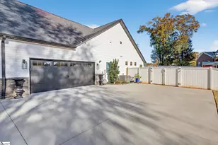 1001 White Oak Dr, Anderson, SC 29621 - Photo 37