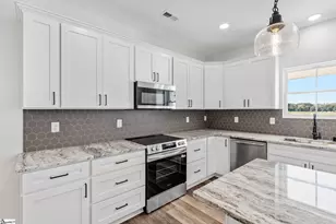 95 Henderson Rd, Gray Court, SC 29645 - Photo 9