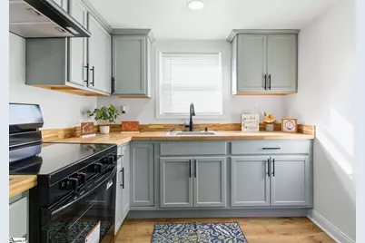 44 Clark Street, Laurens, SC 29360 - Photo 9