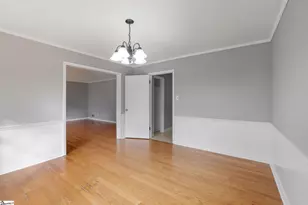 305 Holly Dr, Spartanburg, SC 29301 - Photo 11