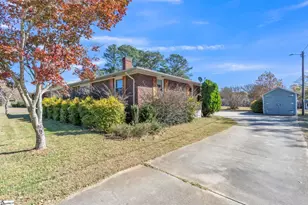 734 Anderson St, Belton, SC 29627 - Photo 25