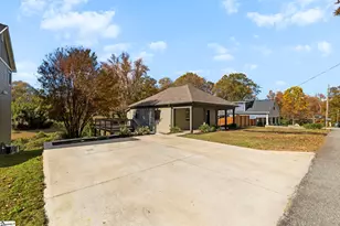 203 Green St, Greer, SC 29650 - Photo 3