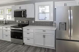 3204 Old Buncombe Rd, Greenville, SC 29609 - Photo 7