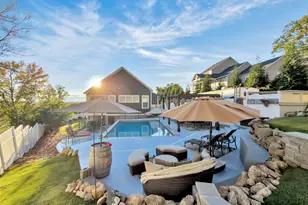 208 Mountain Edge Ct, Greenville, SC 29609 - Photo 3