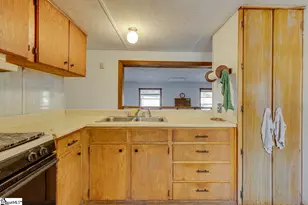 848 Black Snake Rd, Easley, SC 29640 - Photo 5