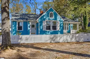 602 W Farley Ave, Laurens, SC 29360 - Photo 1