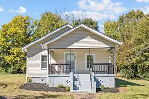 228 Grandview Dr, Spartanburg, SC 29303 - Photo 1