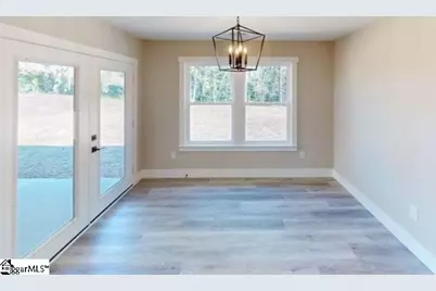 1168 W Rutledge Avenue, Gaffney, SC 29341 - Photo 9