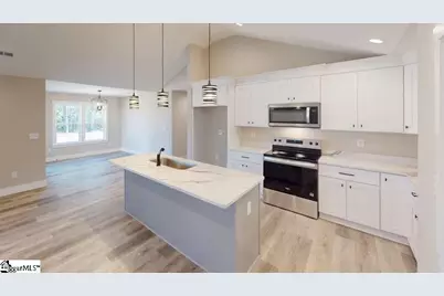 1168 W Rutledge Avenue, Gaffney, SC 29341 - Photo 5