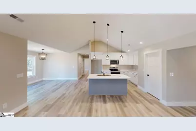 1168 W Rutledge Avenue, Gaffney, SC 29341 - Photo 3