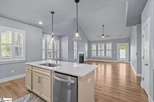 1536 Shallons Ct, Spartanburg, SC 29301 - Photo 11