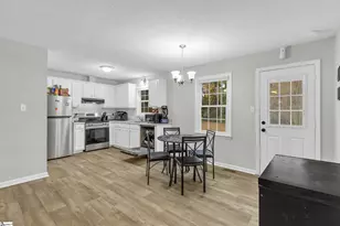 102 Pyle Ct, Spartanburg, SC 29306 - Photo 7