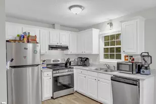 102 Pyle Ct, Spartanburg, SC 29306 - Photo 11