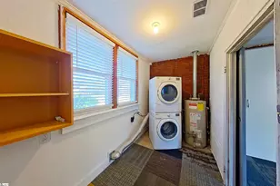 455 E Georgia St, Woodruff, SC 29388 - Photo 7