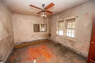 914 Howard St, Spartanburg, SC 29303 - Photo 7