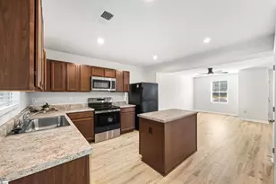 31 Tidworth Dr, Greer, SC 29651 - Photo 5