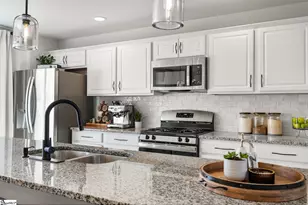 606 Whittier St, Greenville, SC 29605 - Photo 13